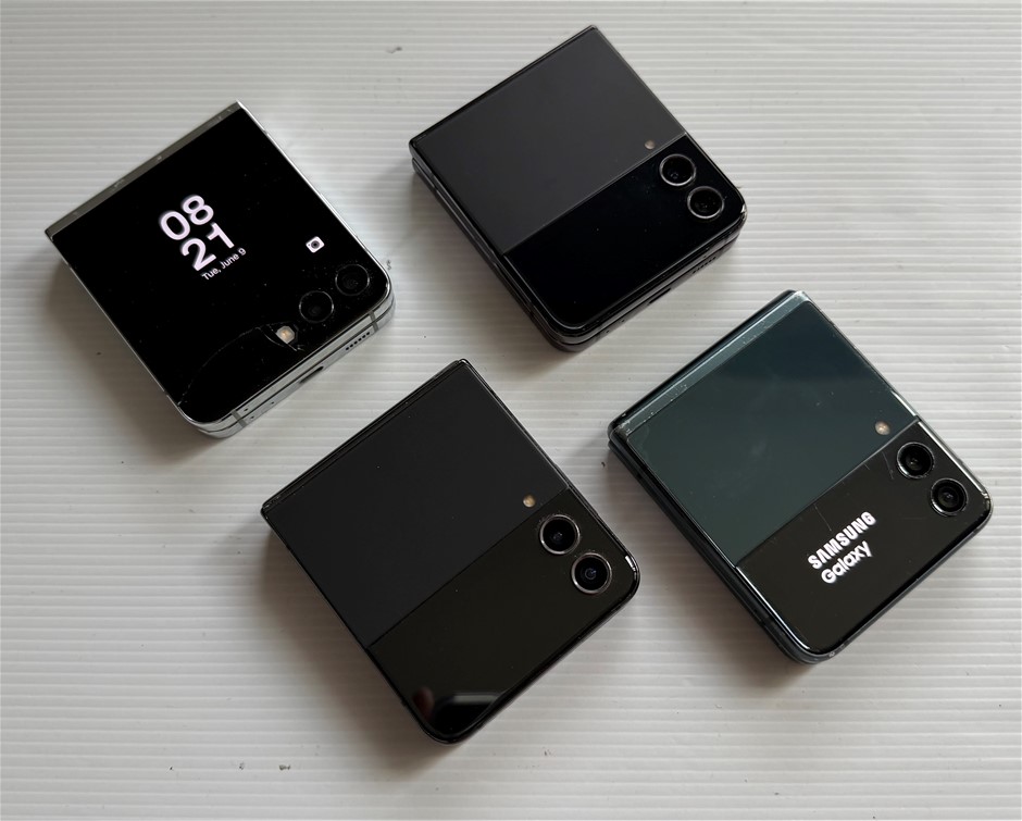 Samsung Galaxy Z Flip 5 512Gb / Flip 4 / Flip 3 - For Parts (Lot of 4)