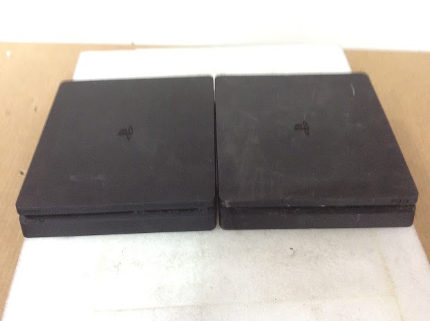Sony PlayStation 4 CUH-2102B Mixed Model Console (Lot of 2)