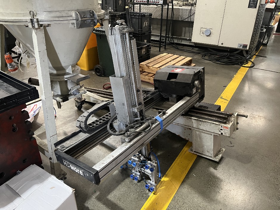 <p>Gantry Robot Arm HiMore</p>