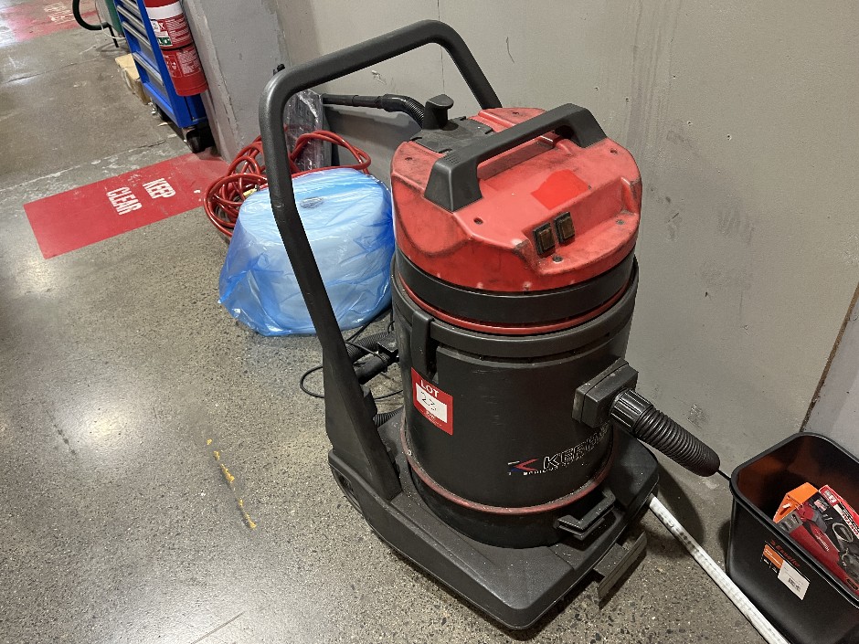 Commercial Vacuum Soteco