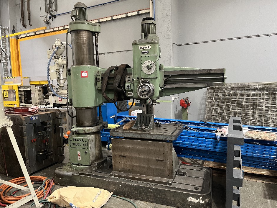 <p>Radial Arm Drill HMT</p>