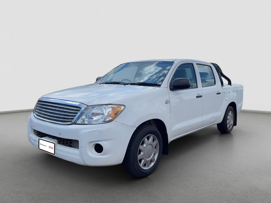 2005 Toyota Hilux SR Petrol