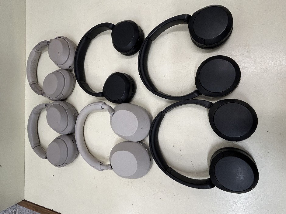 6 x Assorted SONY Wireless Headphones