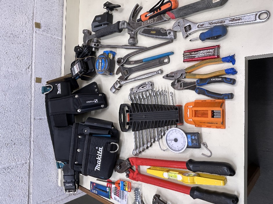 <p>Large quantity of Assorted Hand Tools</p>