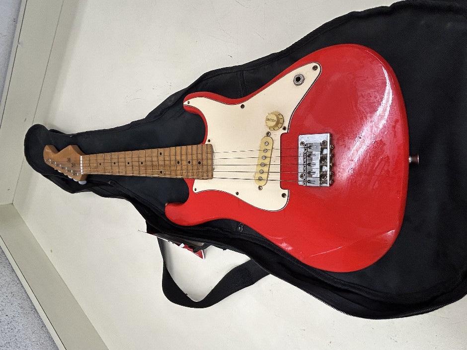 Unbranded Electric Guitar in Carry Bag