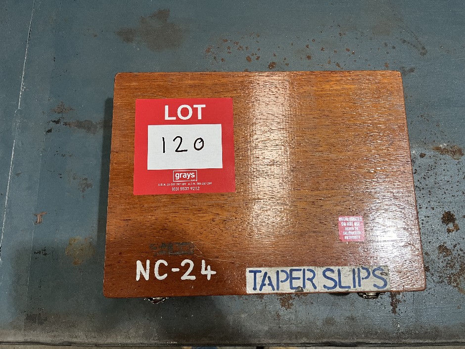 <p>Dial Bore Gage Set</p>