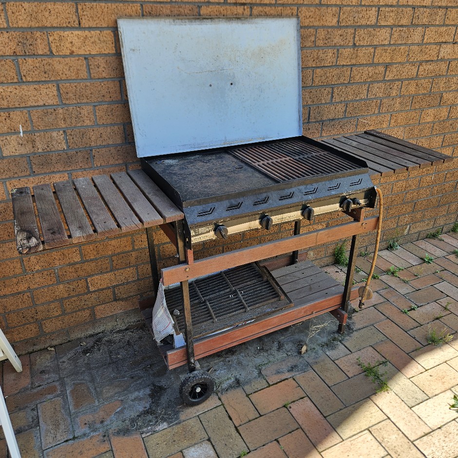 BBQ 4 Burner with cover