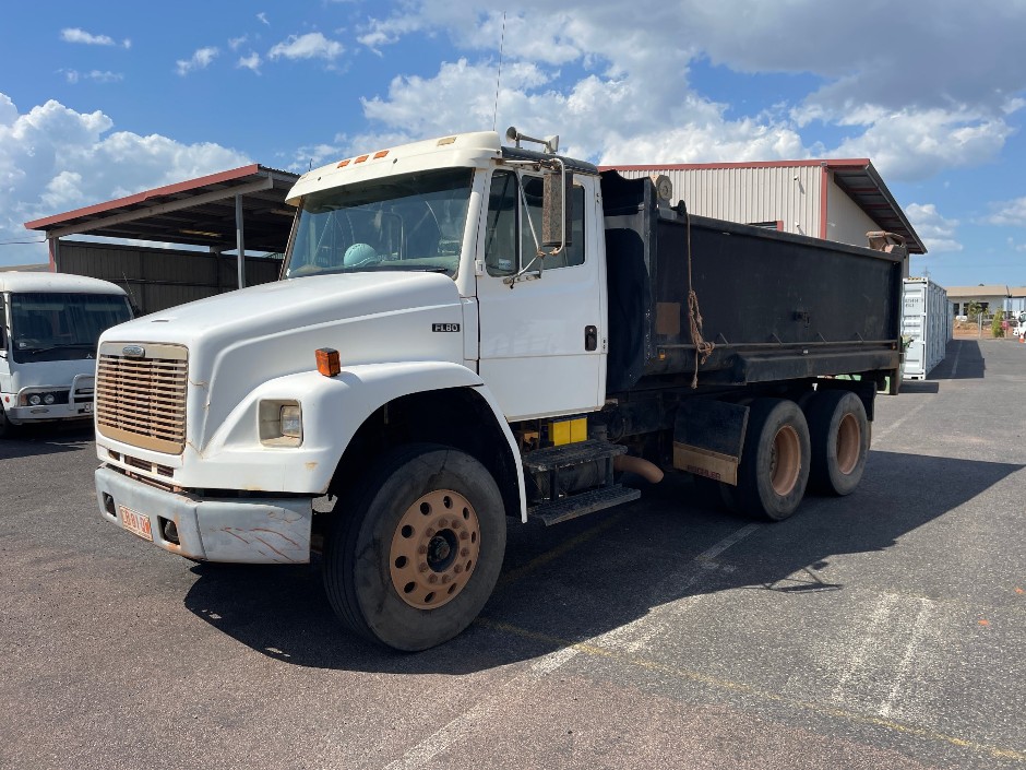 <p>2004 Freightliner FL80 FL80  6x4 Tipper</p>