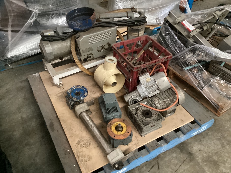 <p>Vacuum Pump, Electric Motors, Gearboxes and Chain Blocks</p>