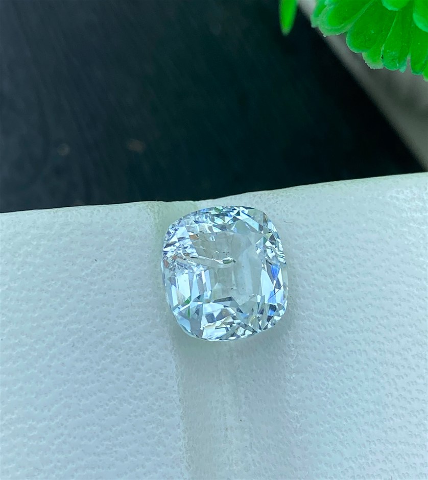3.60 CT Natural Quality Aquamarine