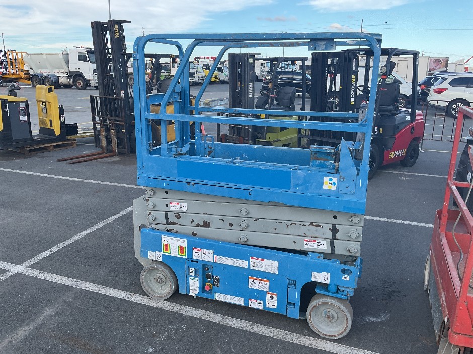 <p>2011 Genie GS-1932 Scissor Lift</p>