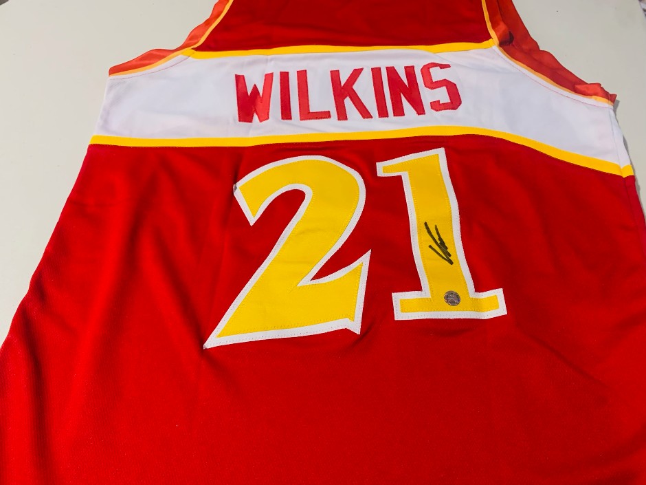 Dominique Wilkins Signed Jersey - Atlanta Hawks - Beckett Authenticatio
