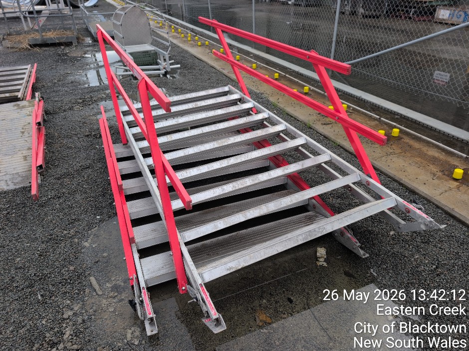 1 x ADJUSTASTAIRS (Site ID: 196)