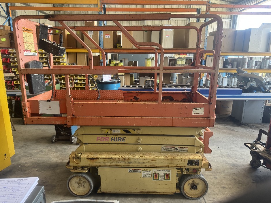 JLG 1932E2 19ft Scissor Lift