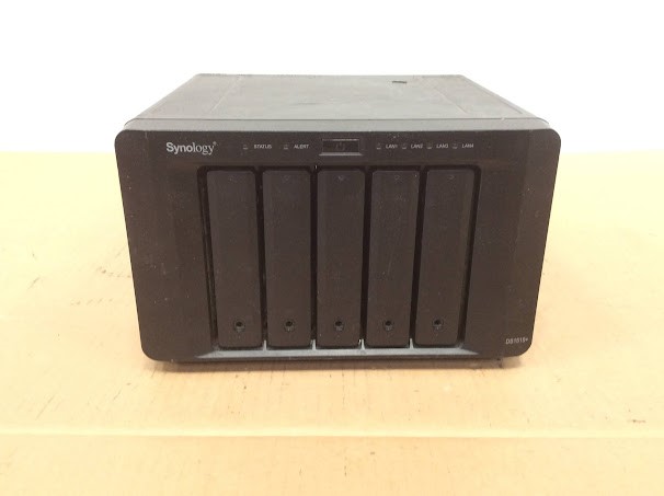 Synology DS1515+ DiskStation NAS Server
