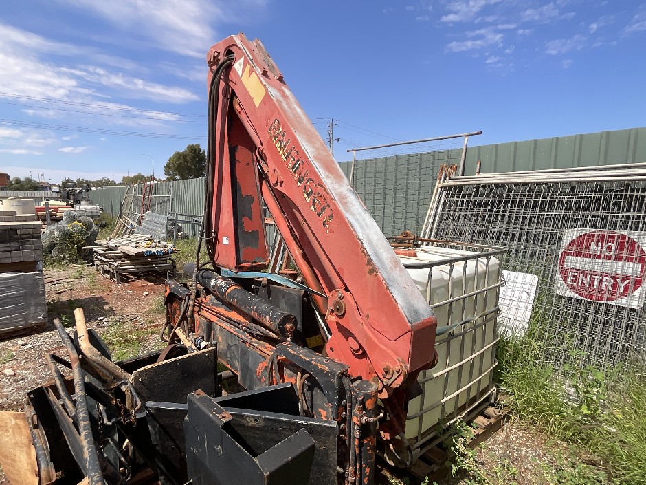 Palfinger Hydraulic truck-mounted crane