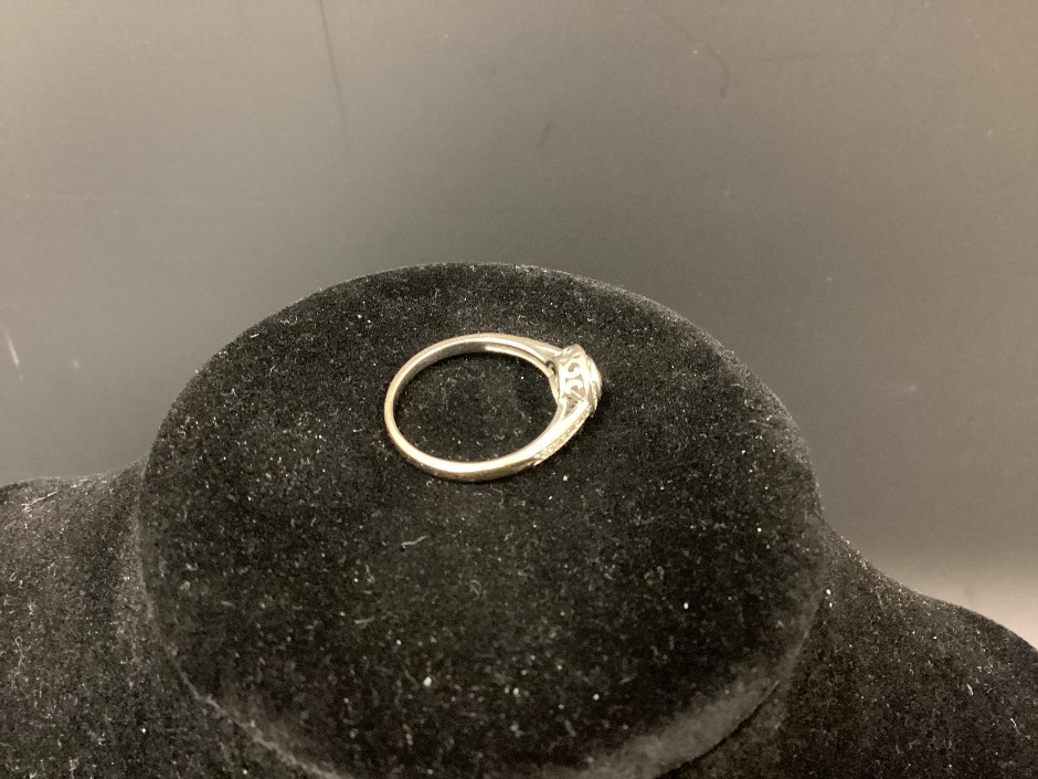 1 x Stamped 18ct White Gold, MHJ, Diamond Cluster Ring