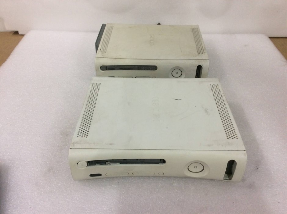 Microsoft Xbox 360 Console (Lot of 2)