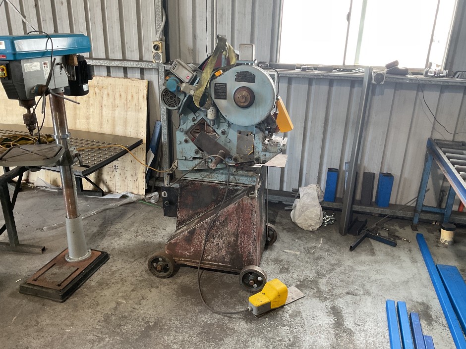 Omera Major Special Notching/Profiling Machine
