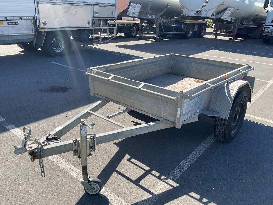 Single Axle Box Trailer