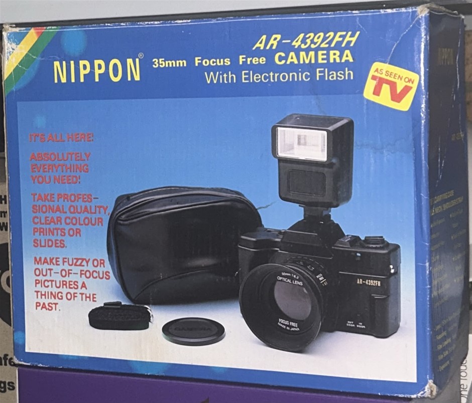 NIPPON 35mm Focus Free Camera with Flash (AR-4392FH)