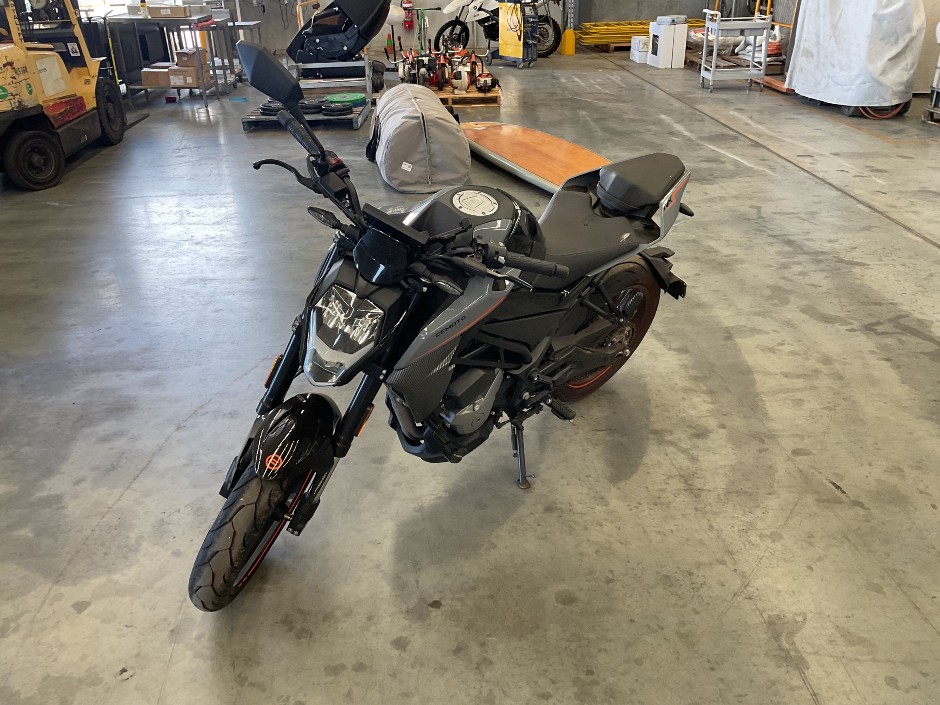 2024 CFMOTO 300NK  Petrol (WOVR-REPAIRABLE)