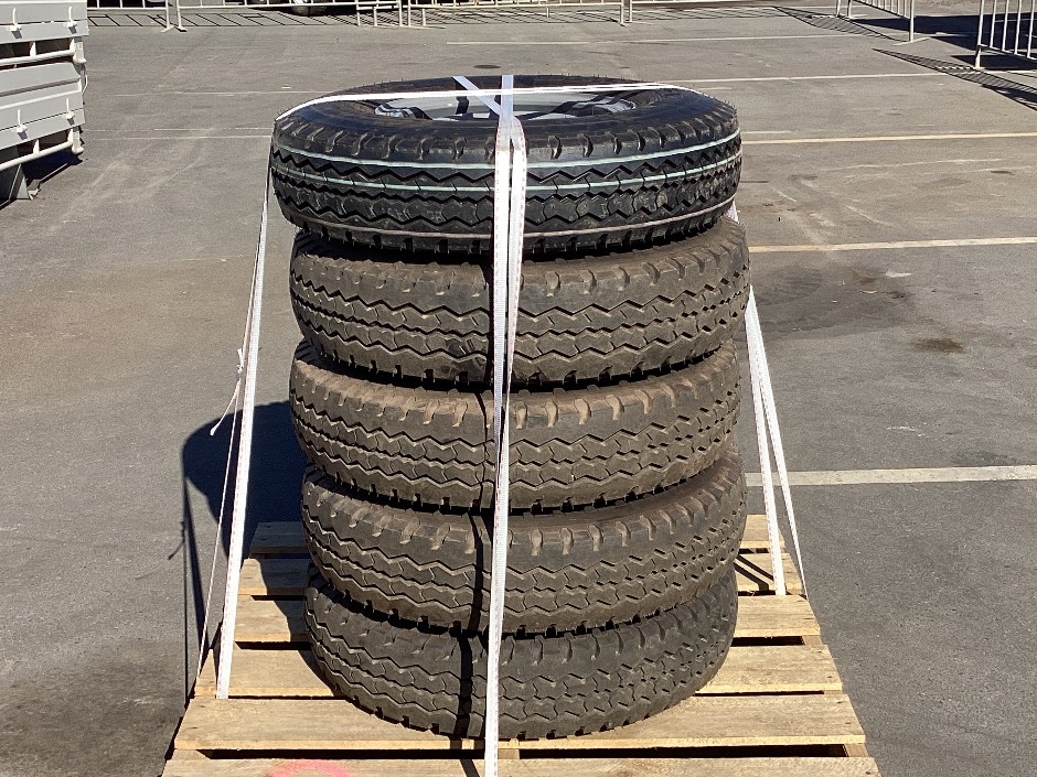 5 x Tyres Fitted With 5 Stud Rims x 1 Pallet