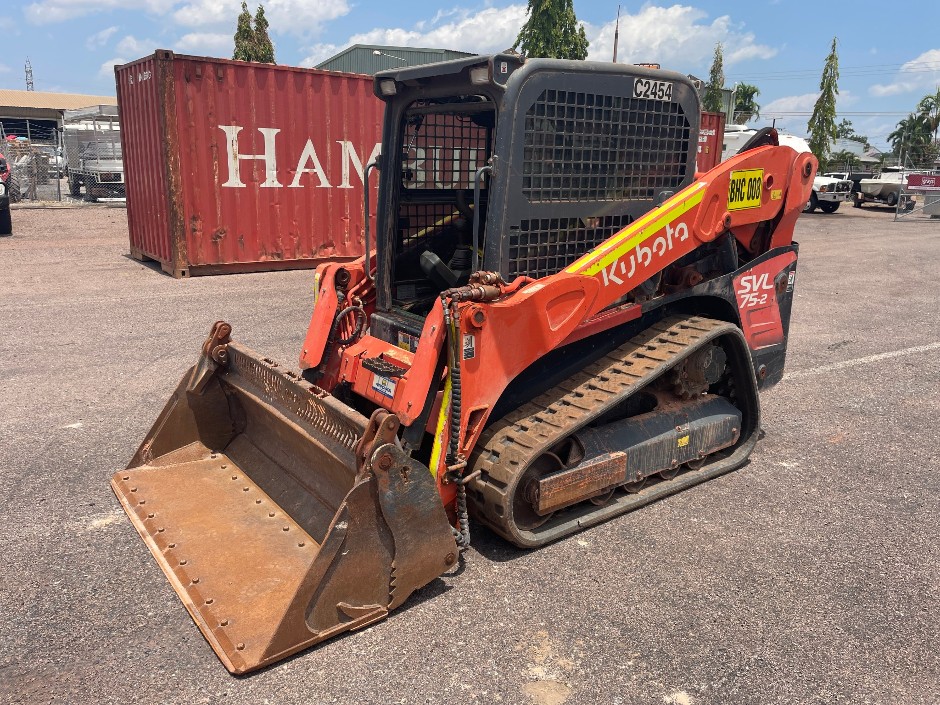Kubota SVL75-2