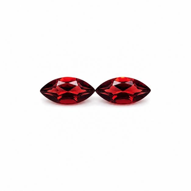 8 x 4 mm - 2 Pcs Marquise cut Garnet