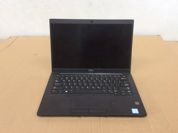 DELL Latitude 7390 Laptop i5-8250U 4GBRAM/128GB Black