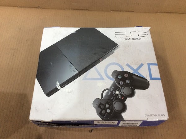 Sony PlayStation 2 SCPH-90002 Console with SCPH-10010 Controller