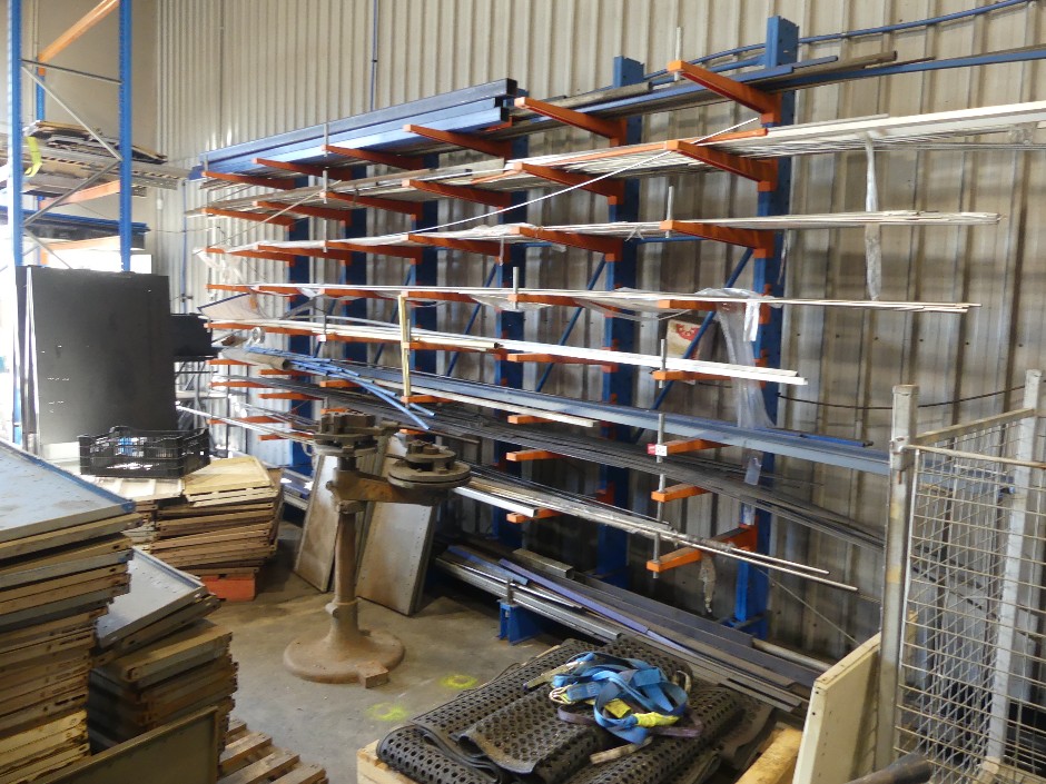 Steel Rack (Wall Mounted)