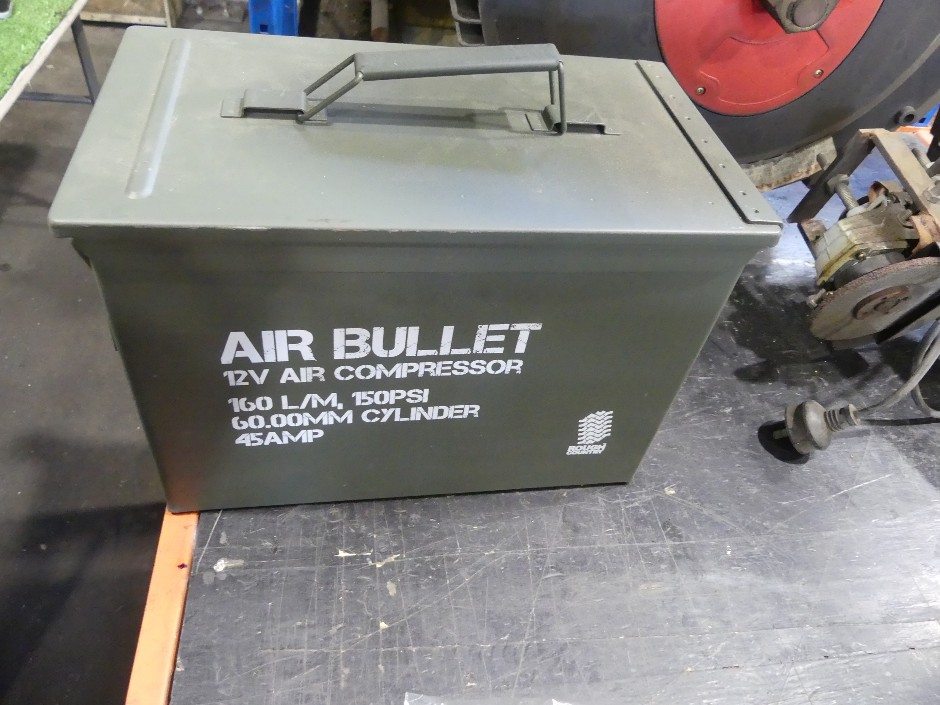 Rough Country RCC0M03B Portable Air Bullet Compressor (12 Volt)