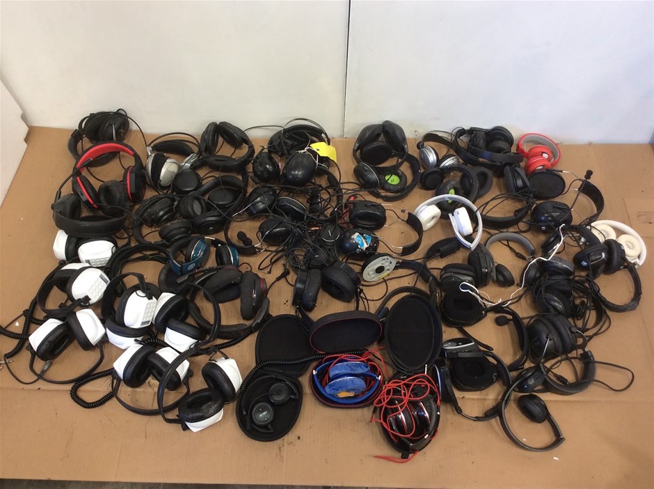 Mixed Headsets & Headphones Lot