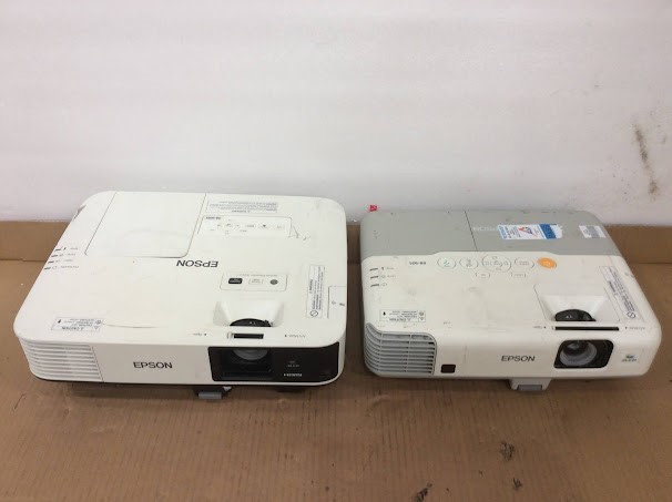 Epson EB-925&EB-2055 LCD Projector (Lot of 2)