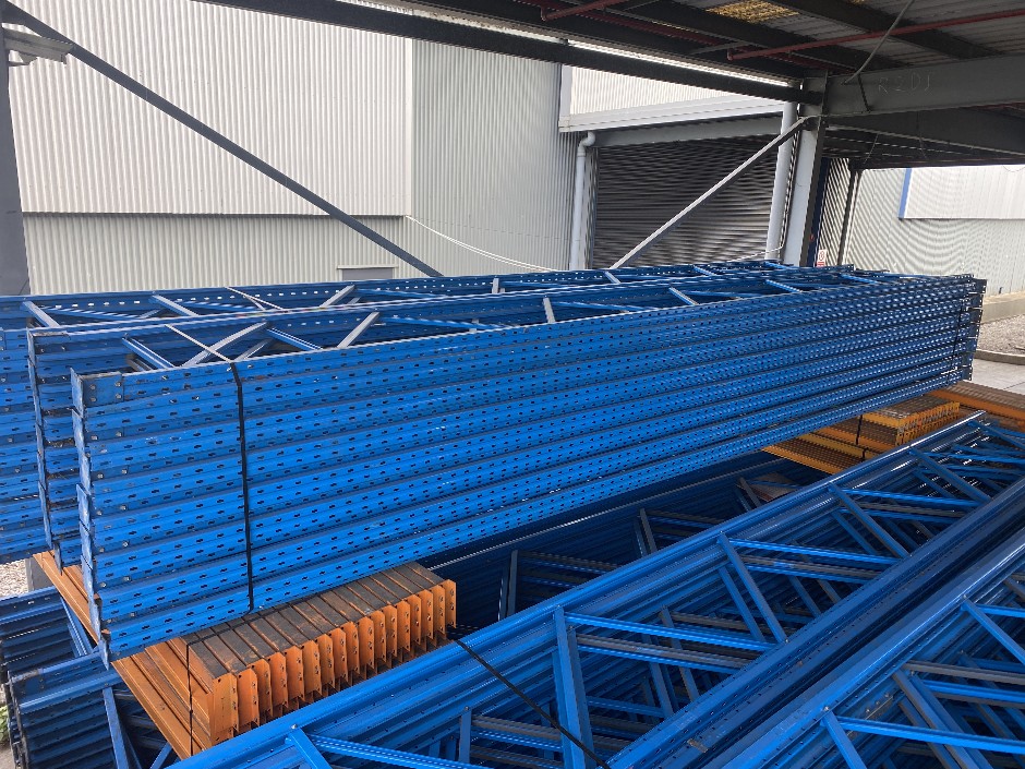 Pack of  Pallet Racking End Frames / Uprights
