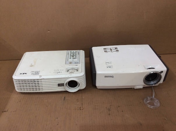 BenQ MP511&NEC NP100 Projector (Lot of 2)