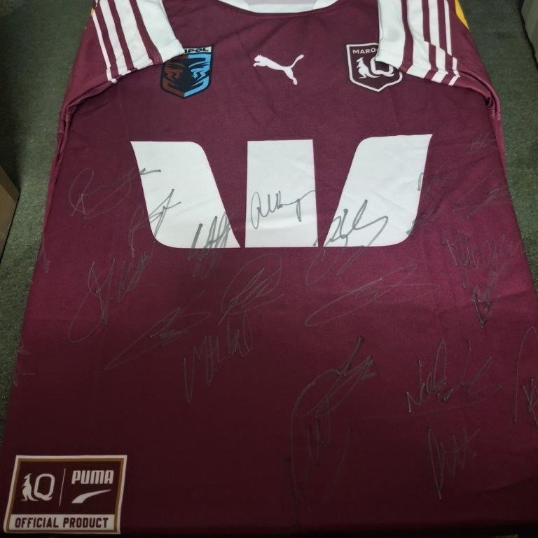 QUEENSLAND 2026 SQUAD SIGNED STATE OF ORIGIN JERSEY