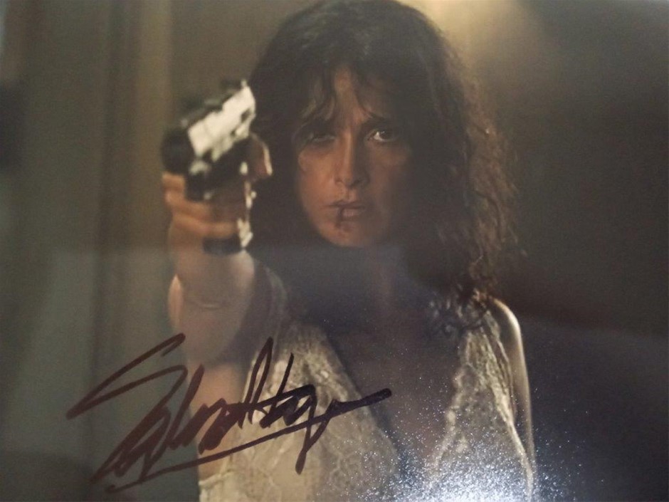 SELMA HAYEK SIGNED MOVIE PHOTO