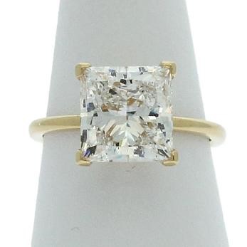 2.77ct Princess Cut Diamond Solitaire Ring 18K Yellow Gold IGI
