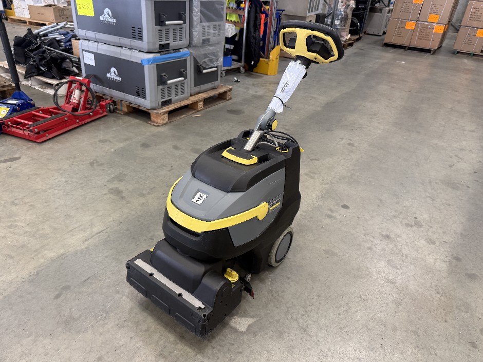 KARCHER BR 35/12 C BP WALK BEHIND SCRUBBER