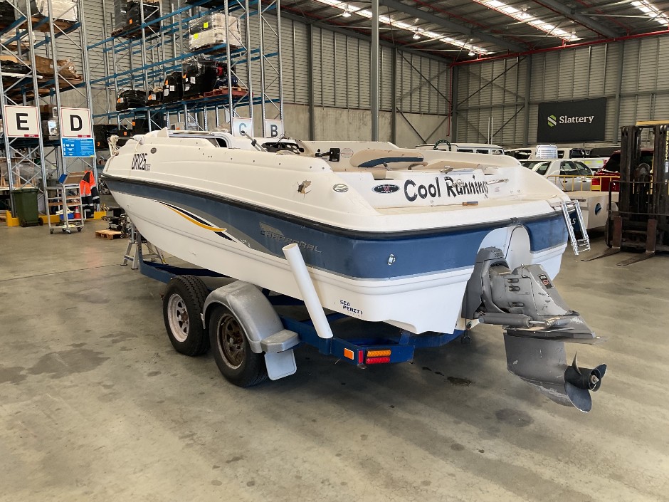 2001 Chaparral Sea Renity with Trailer