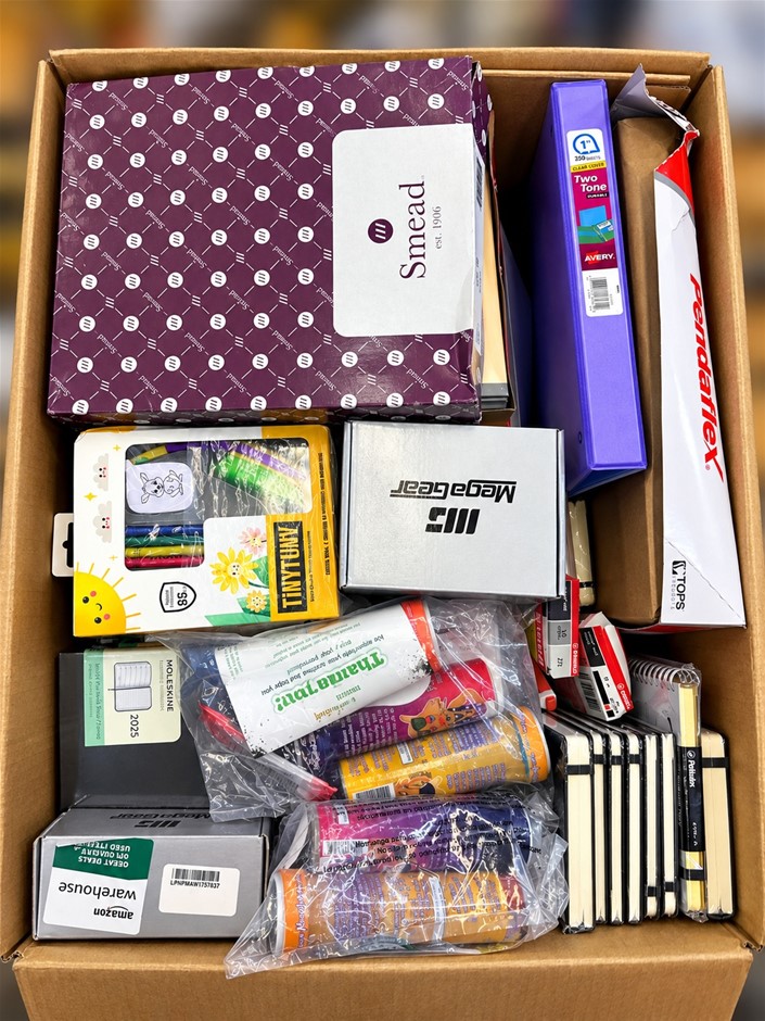 Branded Office Stationery Bundle: MOLESKINE Notebooks & Planners, SMEAD Fil
