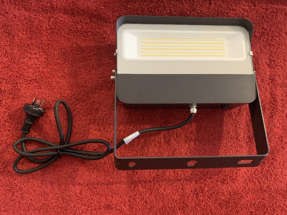 2 x Gulite LED Flood Light, 80W