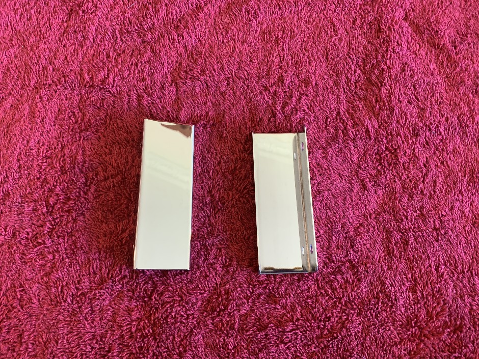 200 x Lip Cupboard Handles, 100mm, Polished Chrome (Unused)