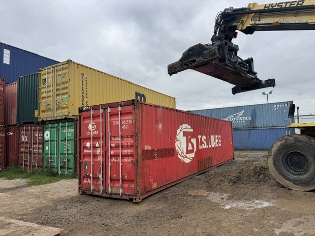 40ft Shipping Container, Guaranteed Watertight, Secure Lockable
