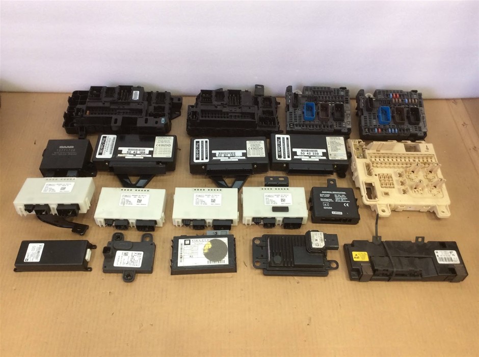 Assorted Car Electronic Control Modules & Fuse Boxes (Lot of 19)