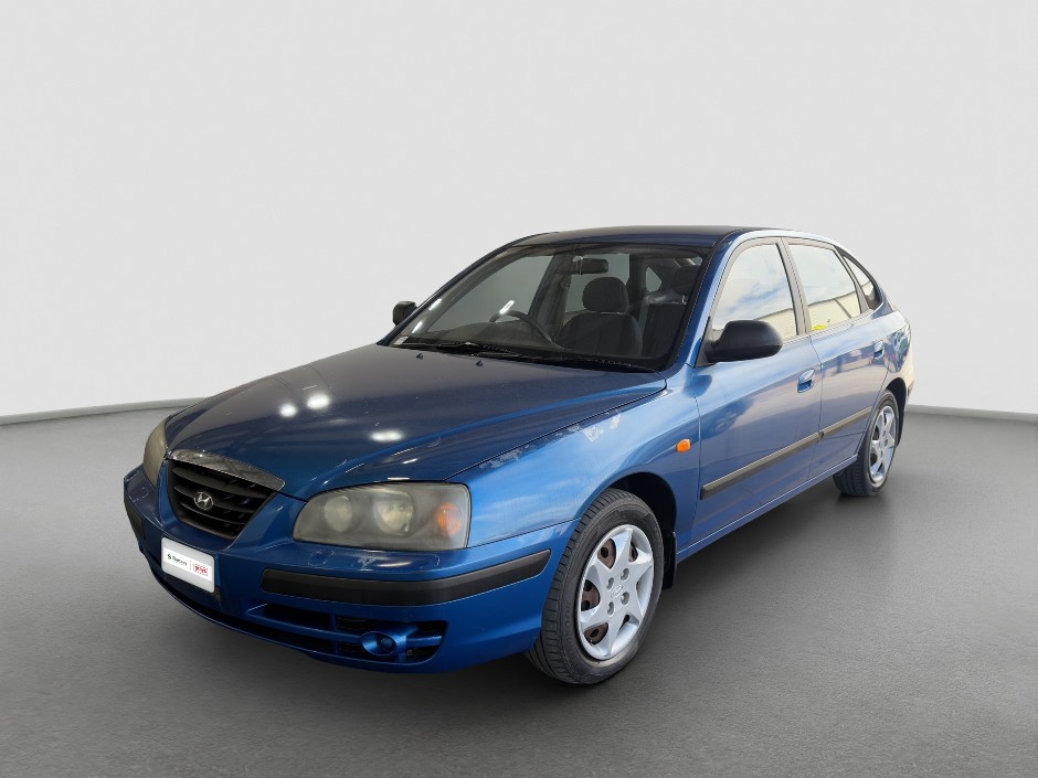 2004 Hyundai Elantra  Petrol