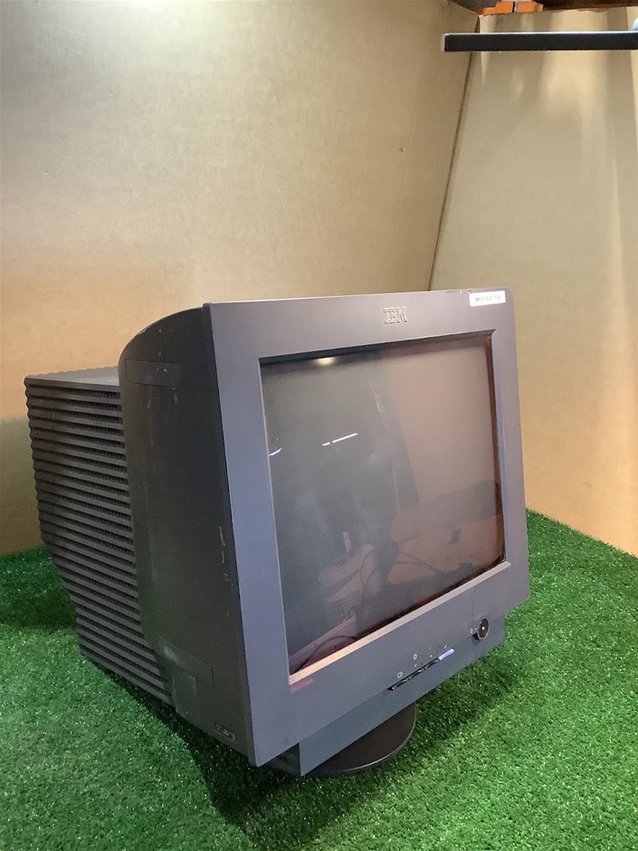 IBM Lenovo 6737-68S CRT Computer Monitor