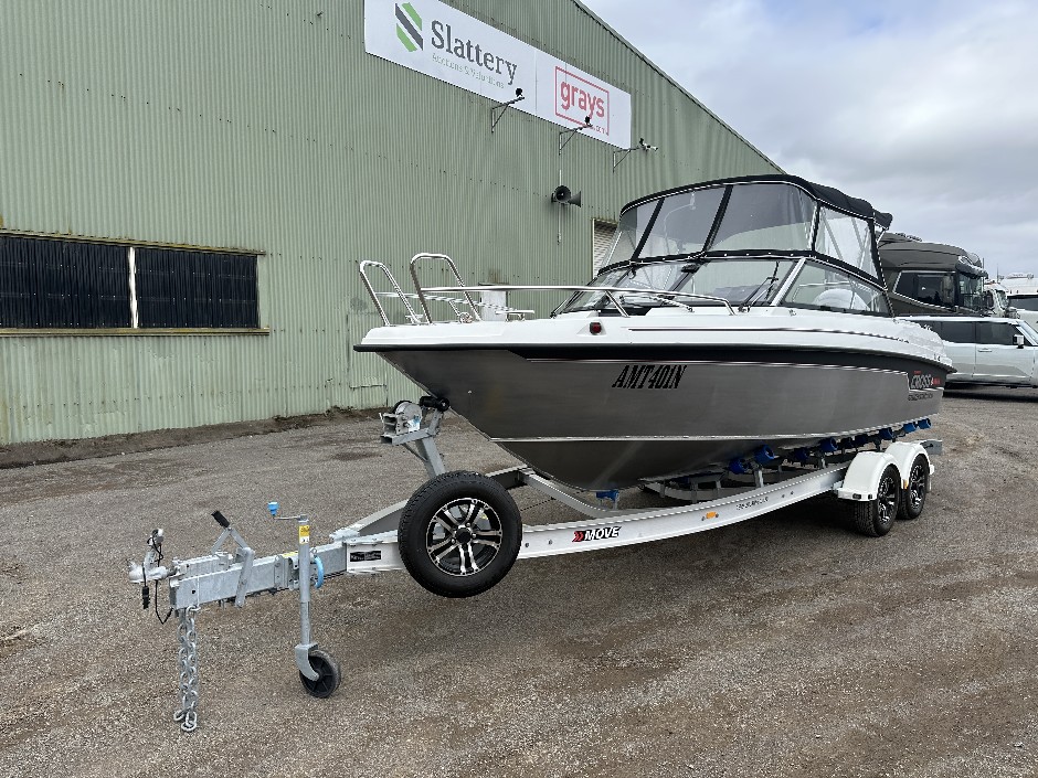 2023 Yamarin Cross 64BR Bowrider (Display Boat)